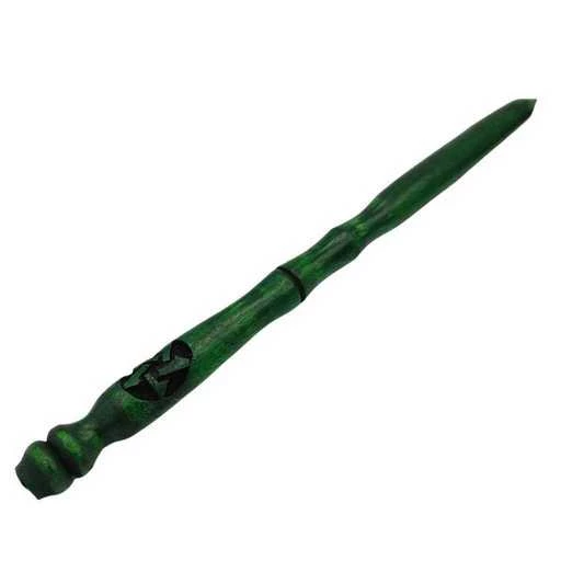 Bacchetta magica legno verde con pentacolo intarsiato -- cm 39