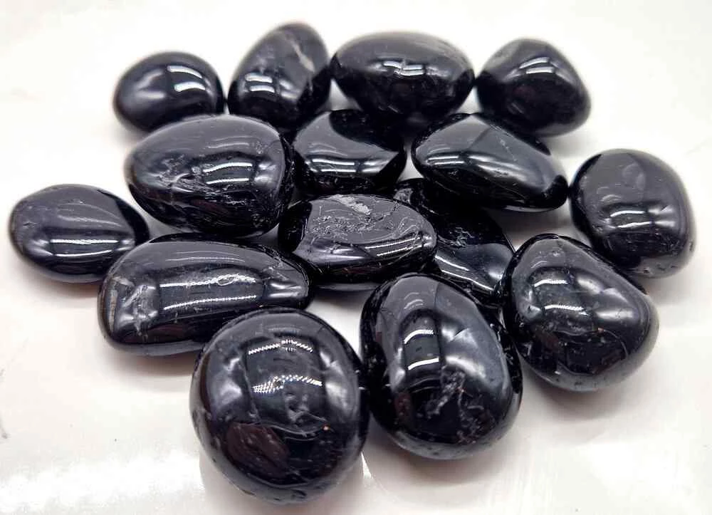 Tormalina nera burattata