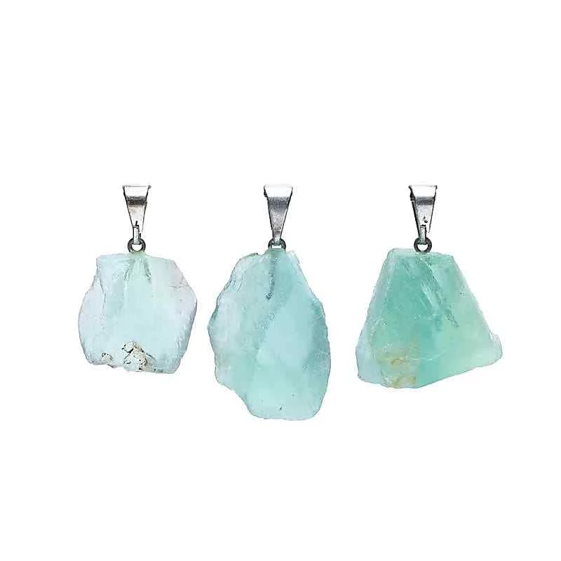 Ciondolo in fluorite verde grezza
