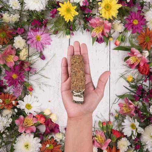 Smudge Sagrada Madre Mirra e palo santo- confezione 1 pz