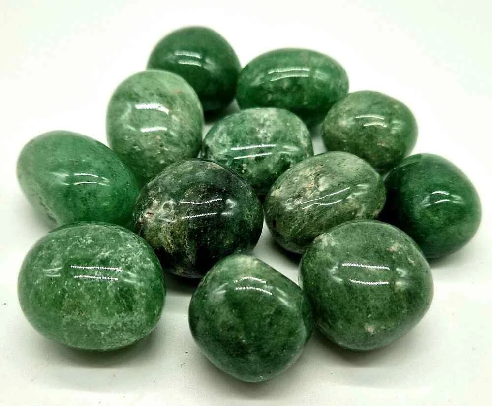 Quarzo Fragola verde burattato